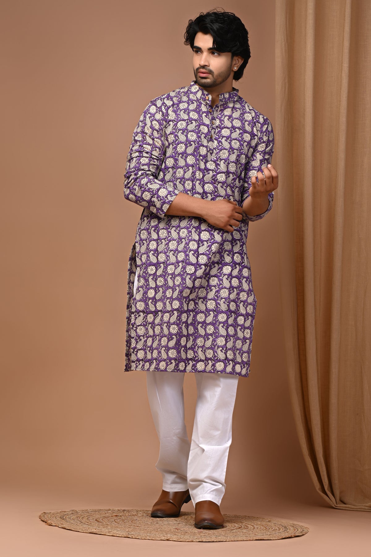 Men's Printed Kurta & White Pajama Set