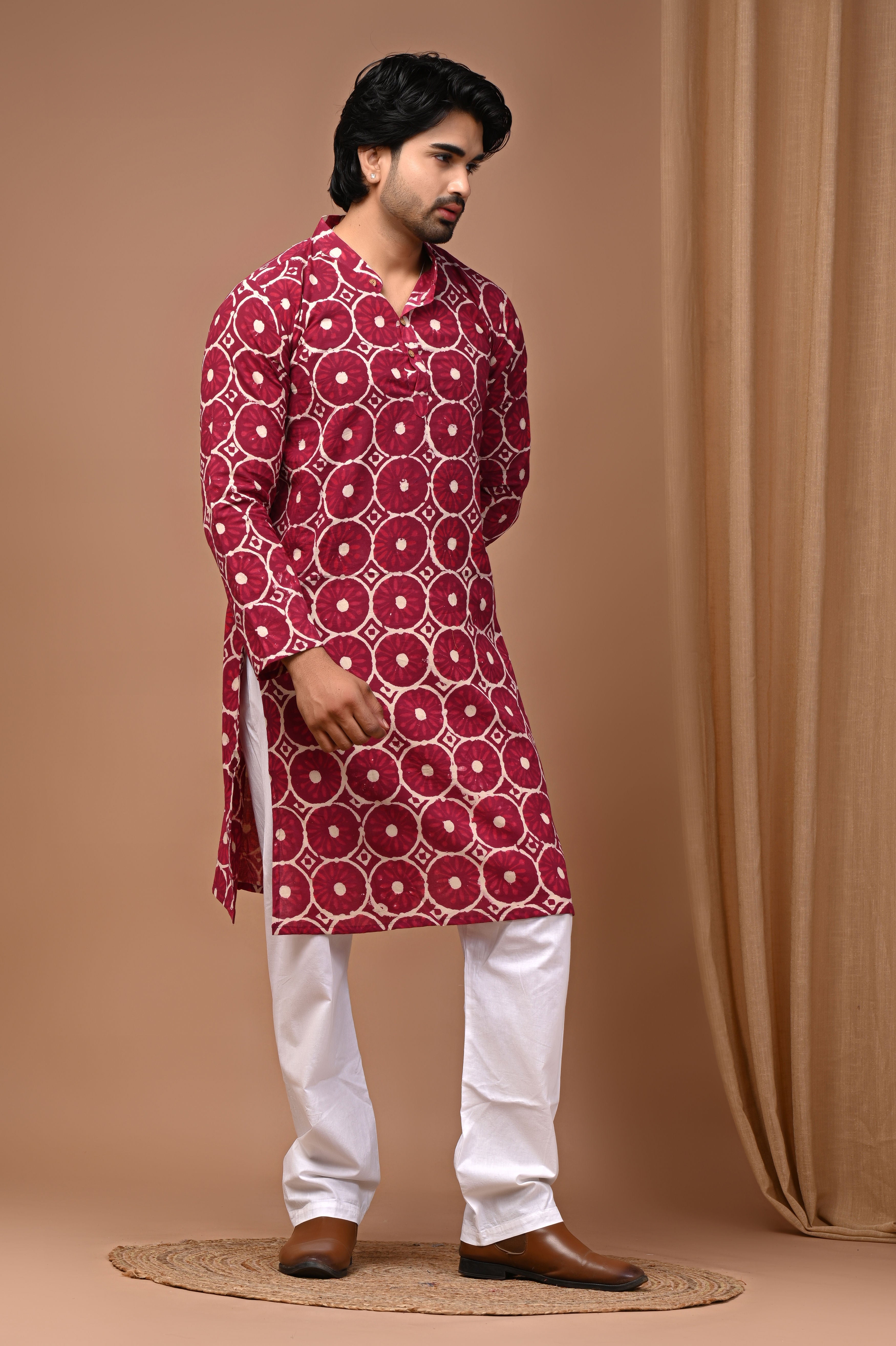 Men's Printed Kurta & White Pajama Set