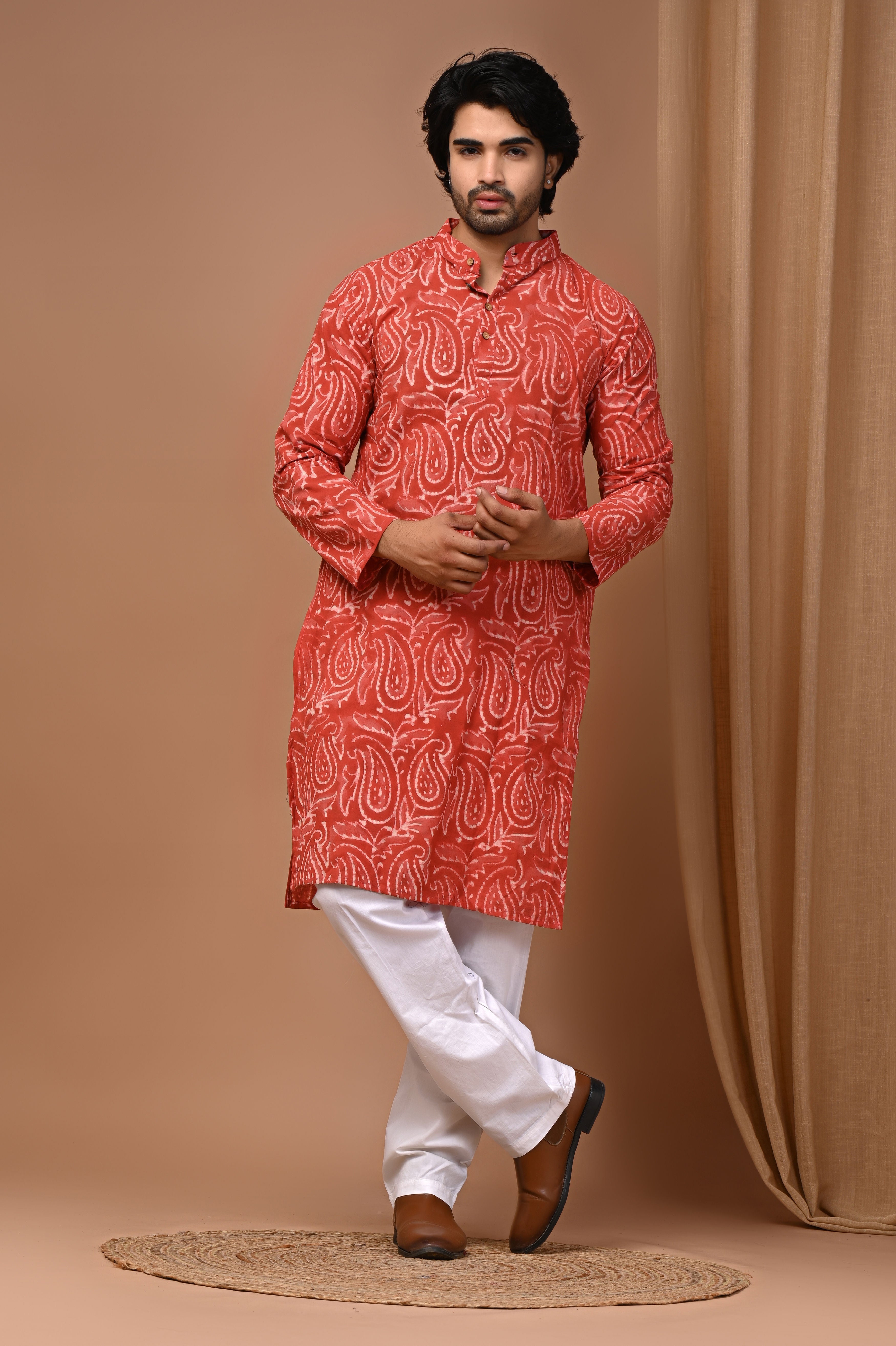 Men's Printed Kurta & White Pajama Set
