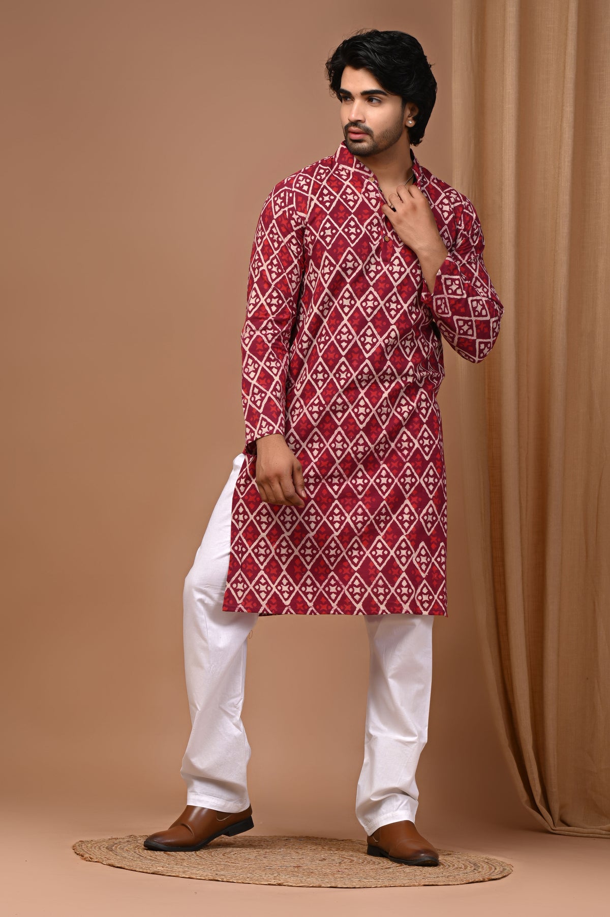 Men's Printed Kurta & White Pajama Set